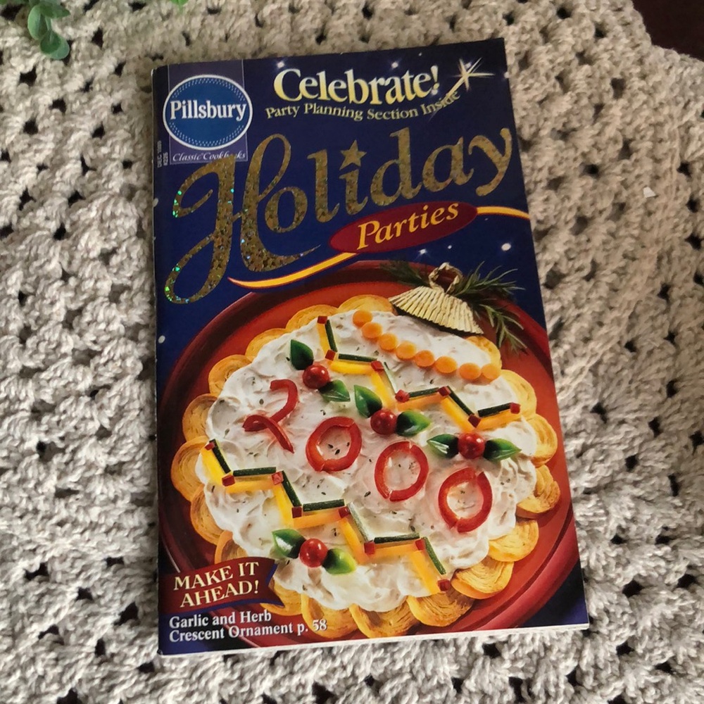 Vintage Pillsbury Holiday Parties Cookbook